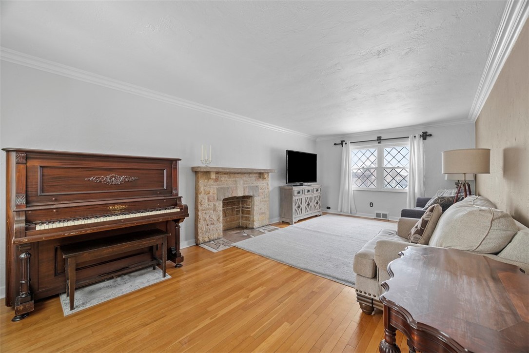 1316 Portview Cir
