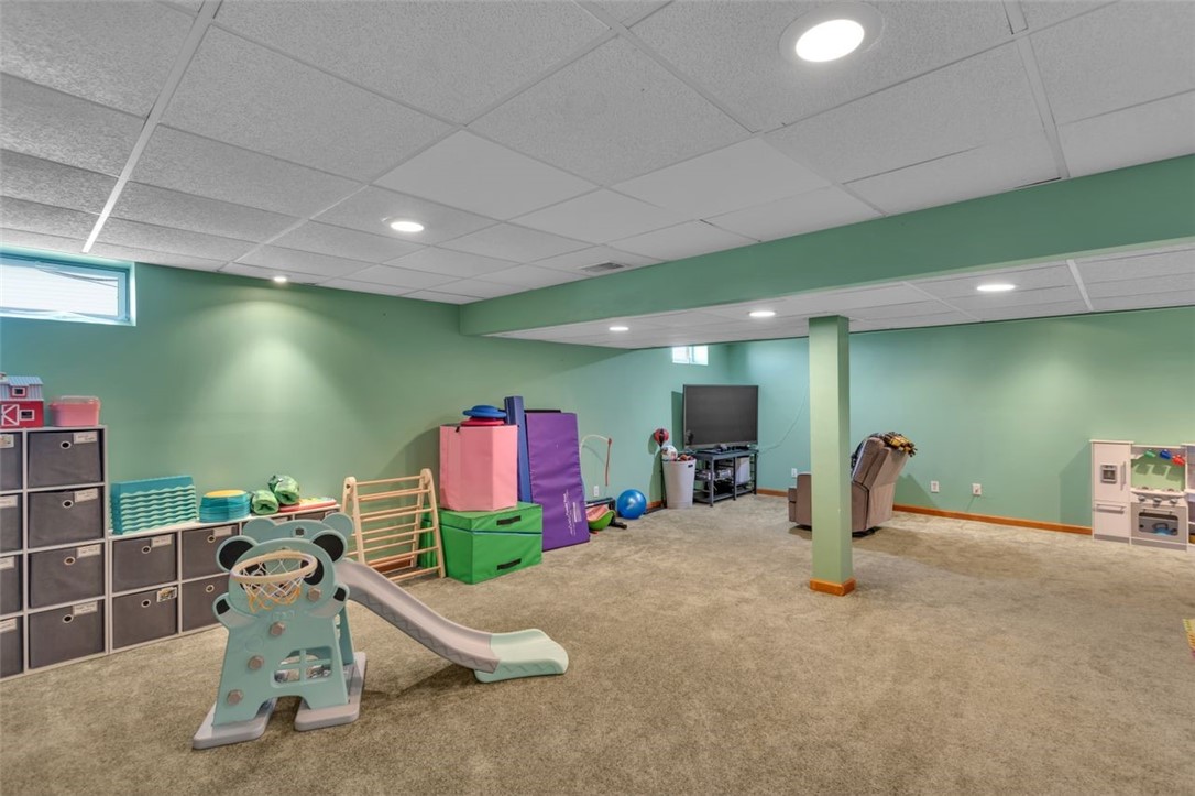 207 Lawrence Ct