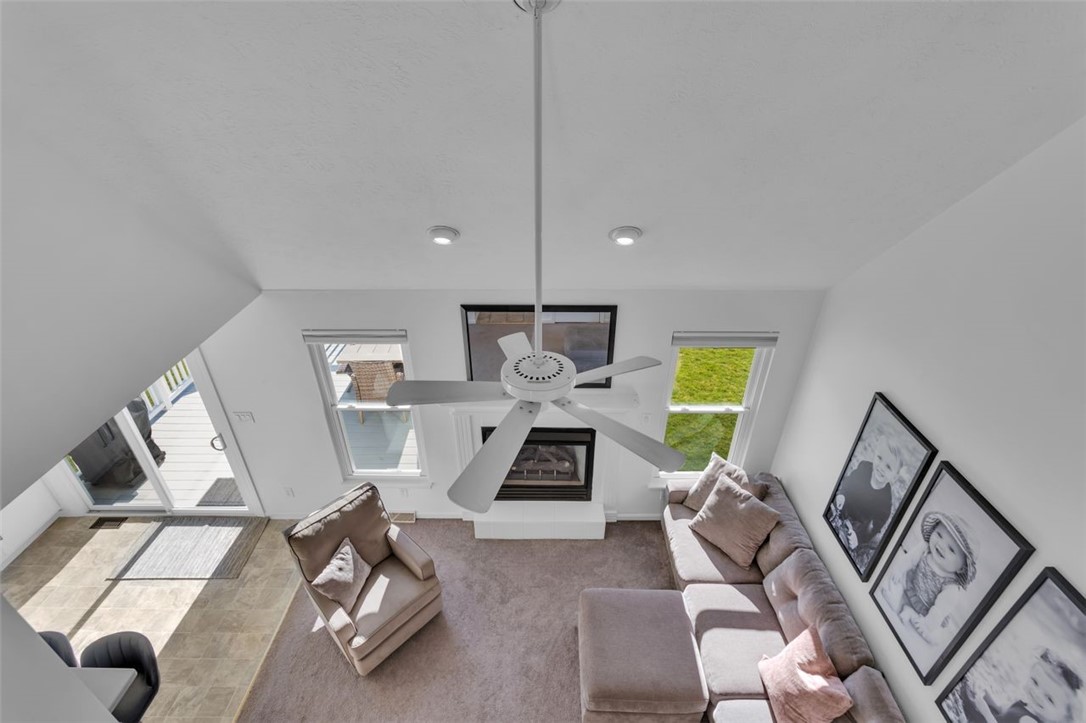 207 Lawrence Ct