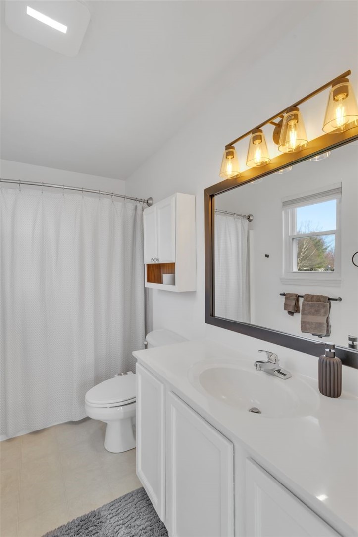 207 Lawrence Ct