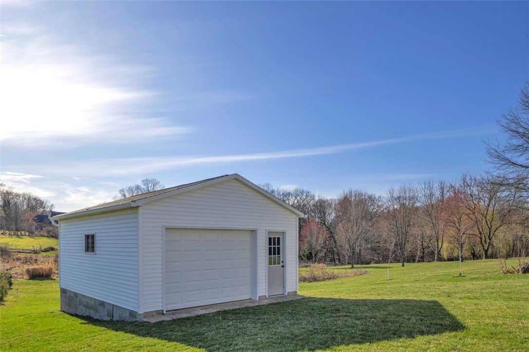 207 Lawrence Ct