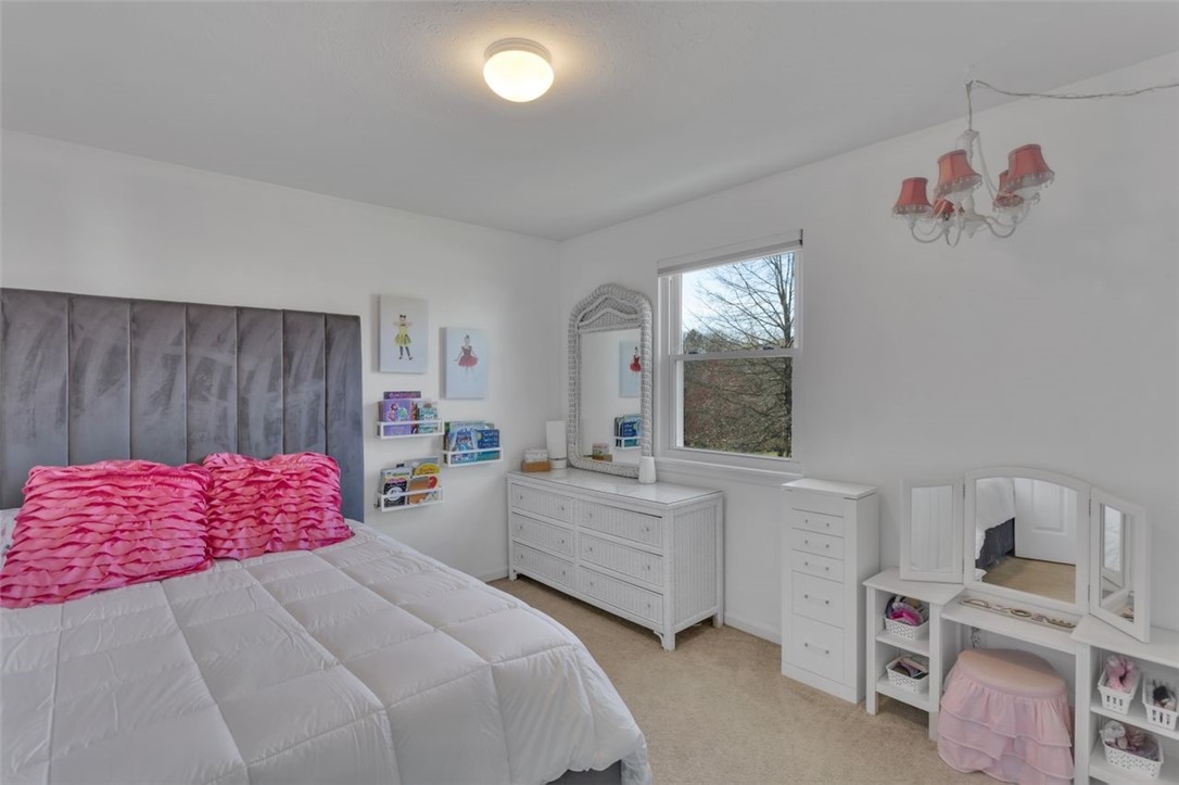 207 Lawrence Ct