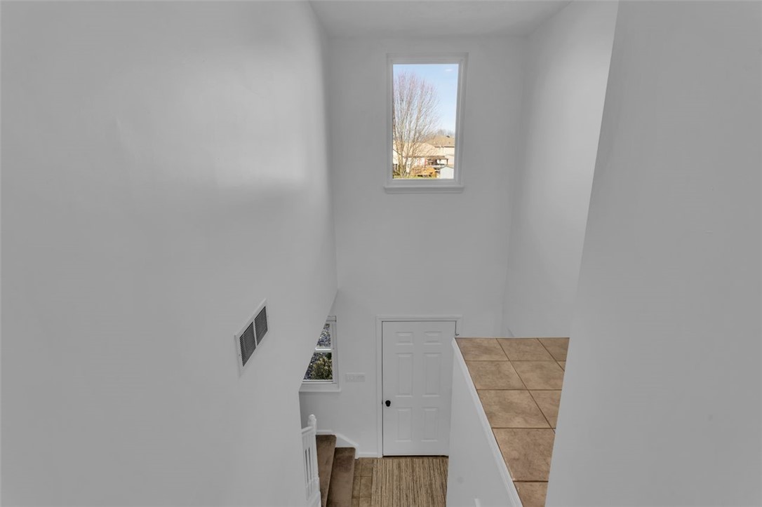 207 Lawrence Ct
