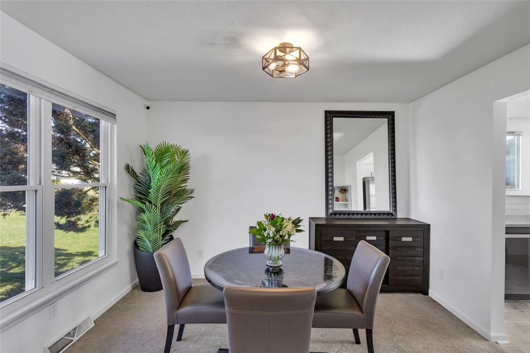 207 Lawrence Ct