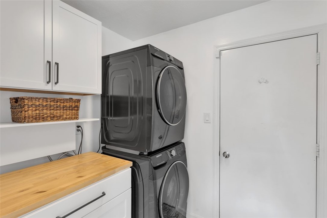 207 Lawrence Ct