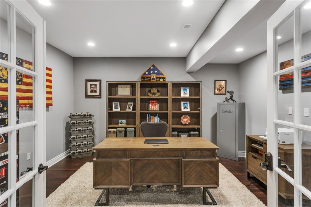 100 Walden Pond Ln