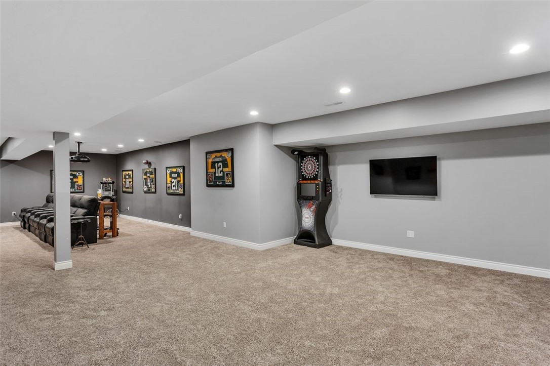 100 Walden Pond Ln