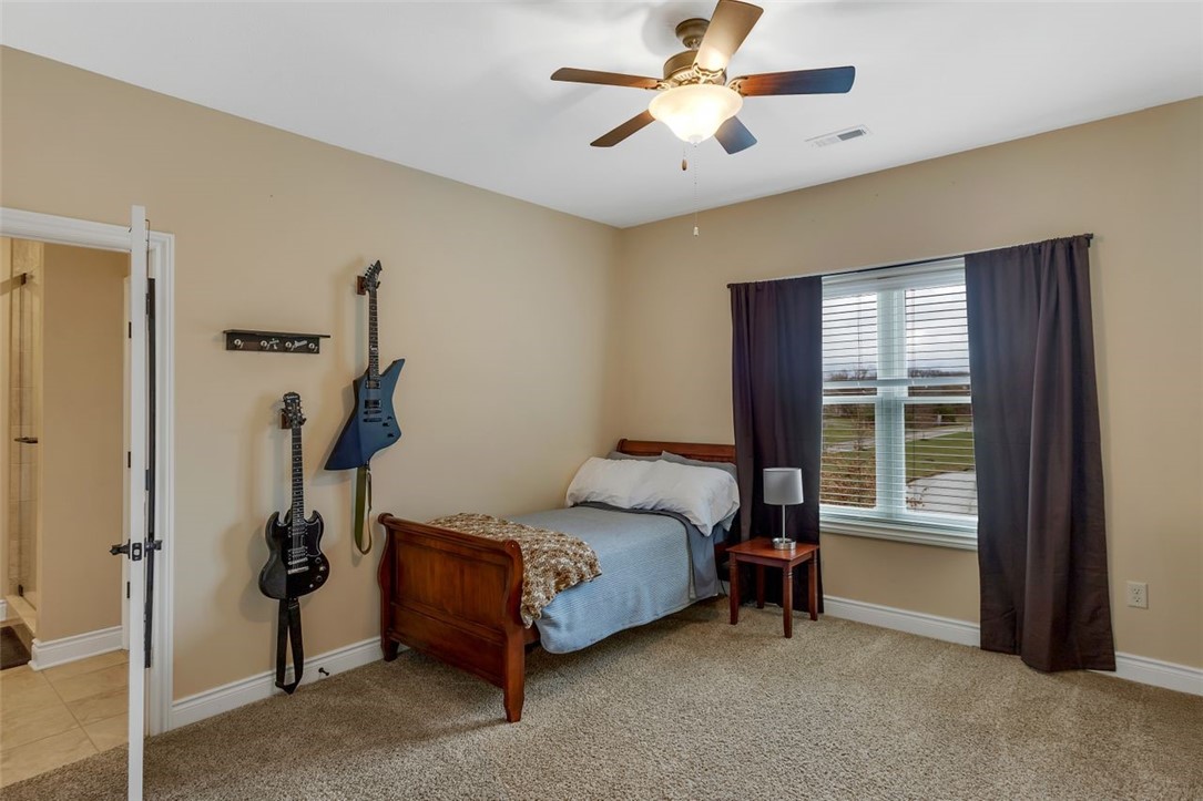 100 Walden Pond Ln