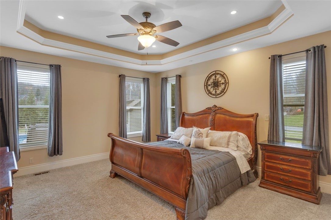 100 Walden Pond Ln