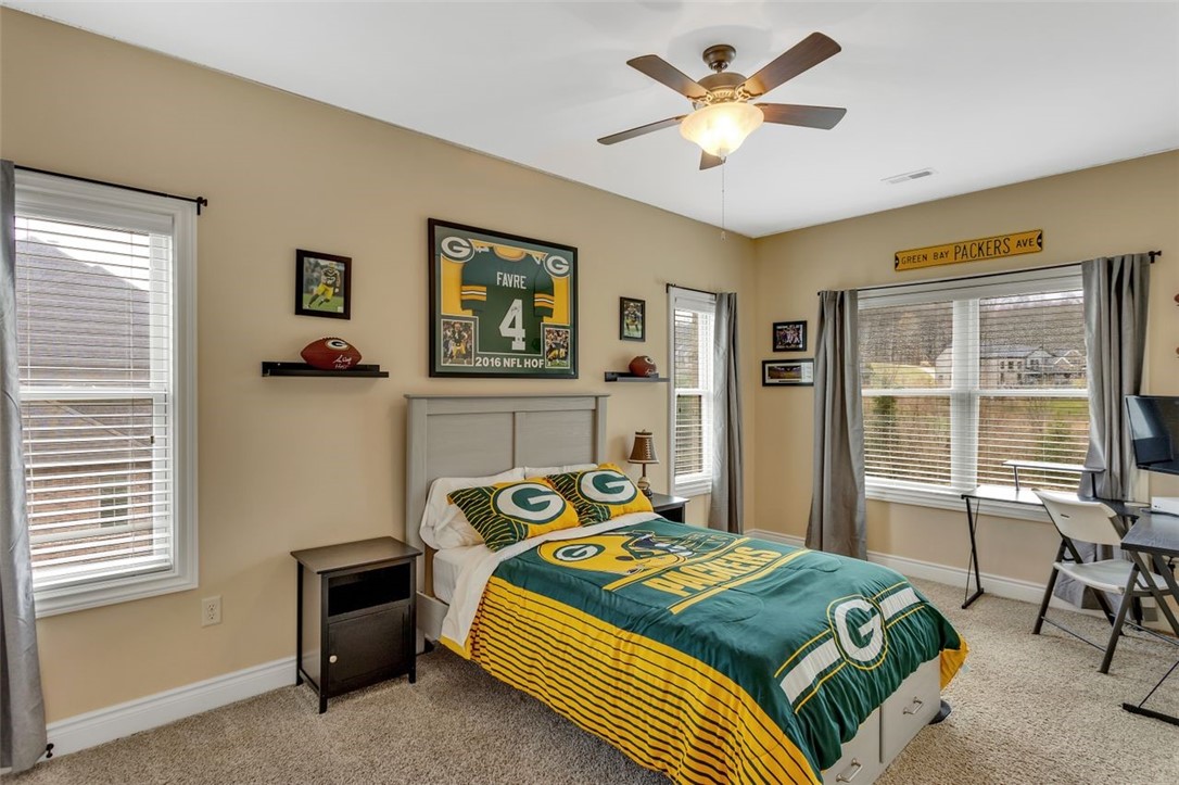 100 Walden Pond Ln