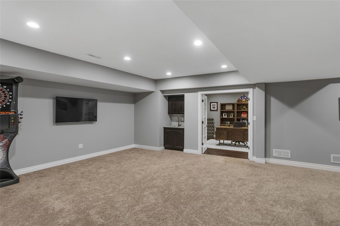 100 Walden Pond Ln