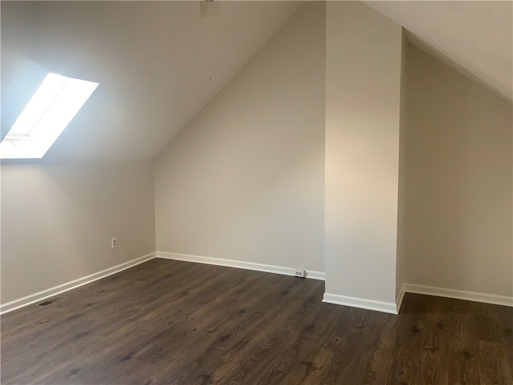 2639 Hunters Point Drive