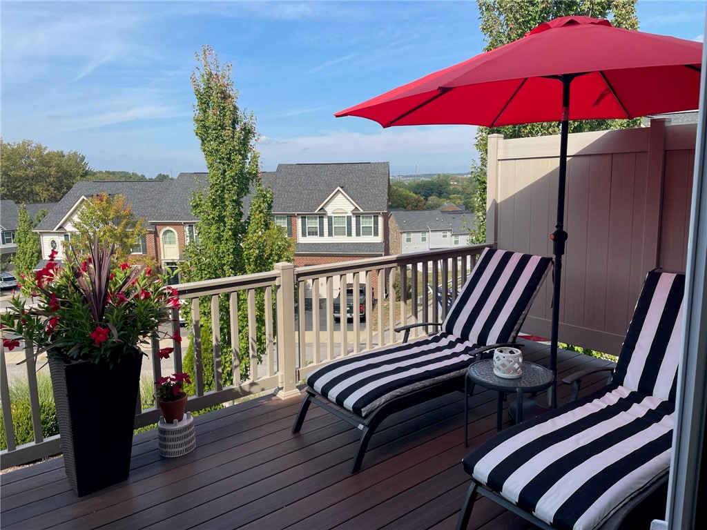 800 Whitney Dr
