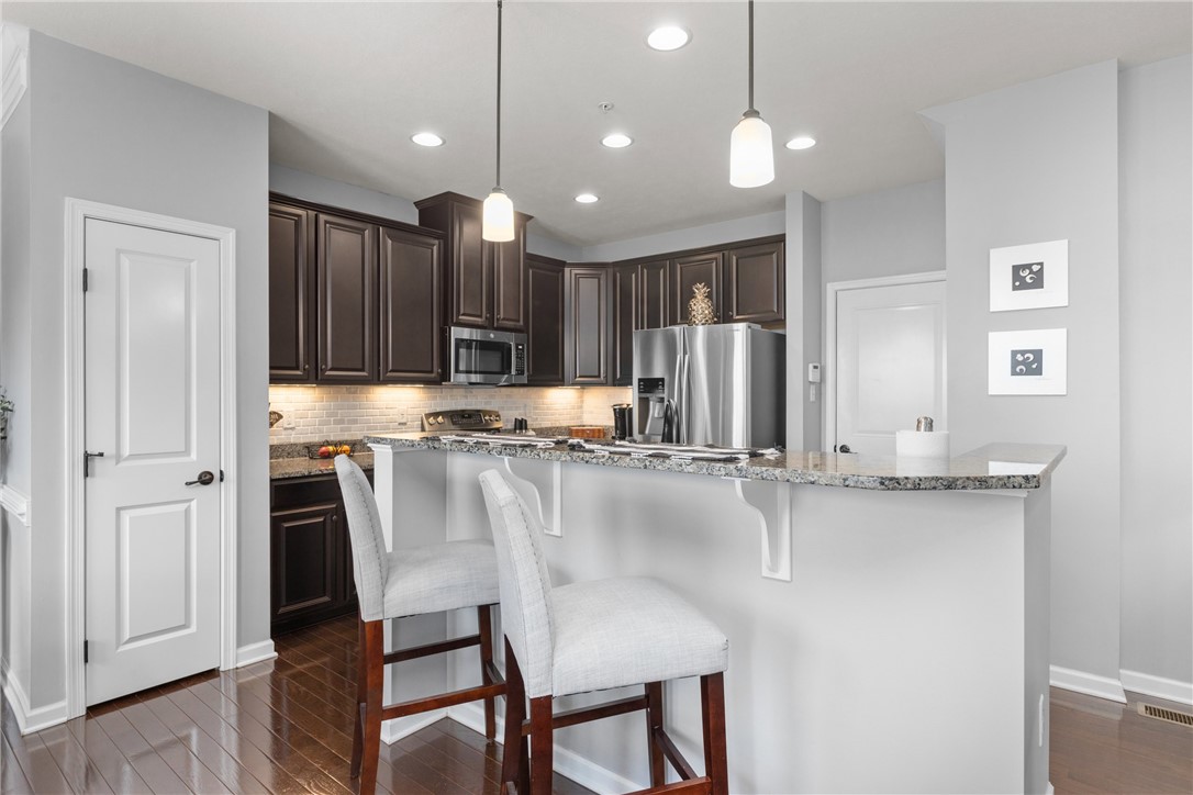 800 Whitney Dr