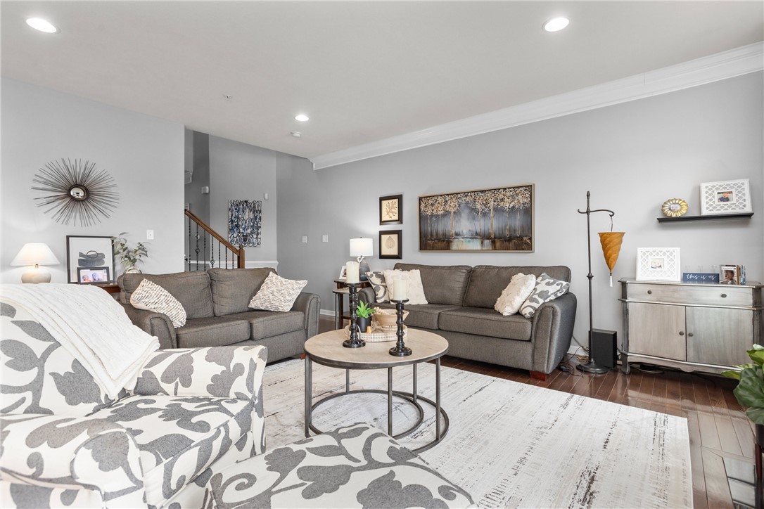 800 Whitney Dr