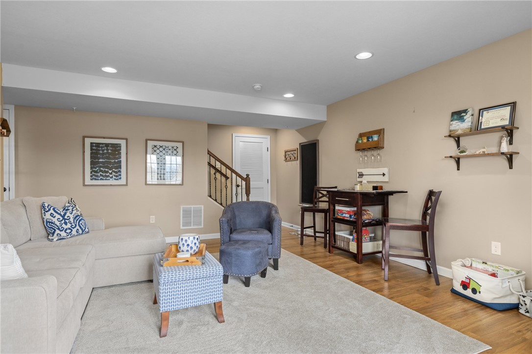 800 Whitney Dr