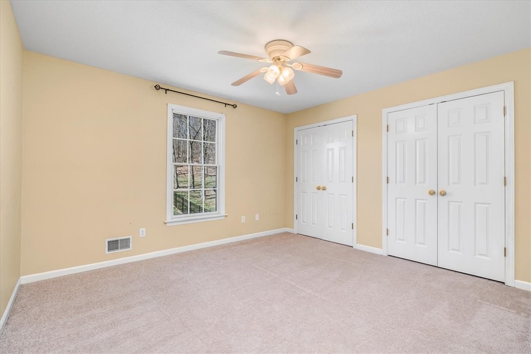 156 Oakview Dr