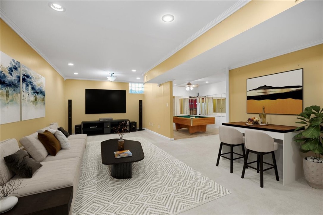 156 Oakview Dr