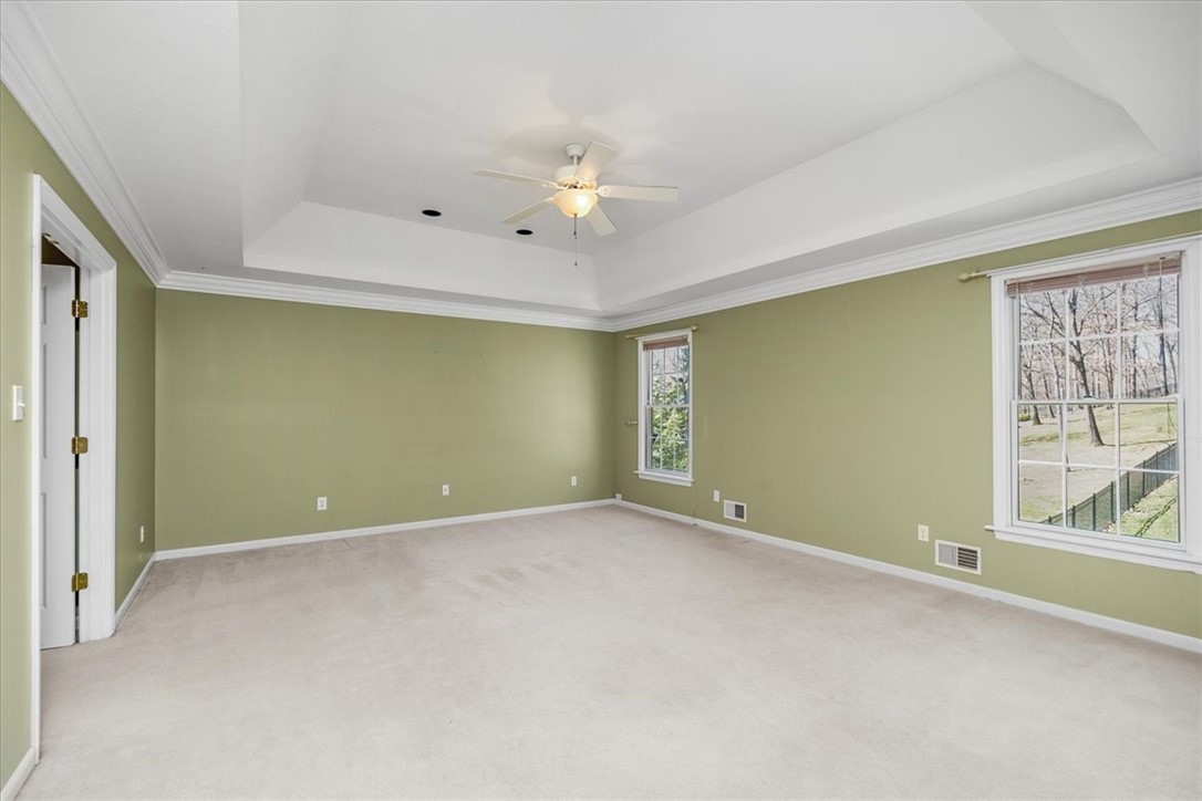156 Oakview Dr