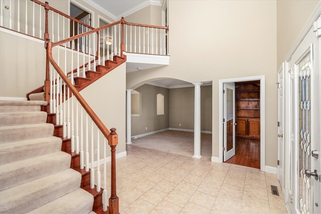 156 Oakview Dr
