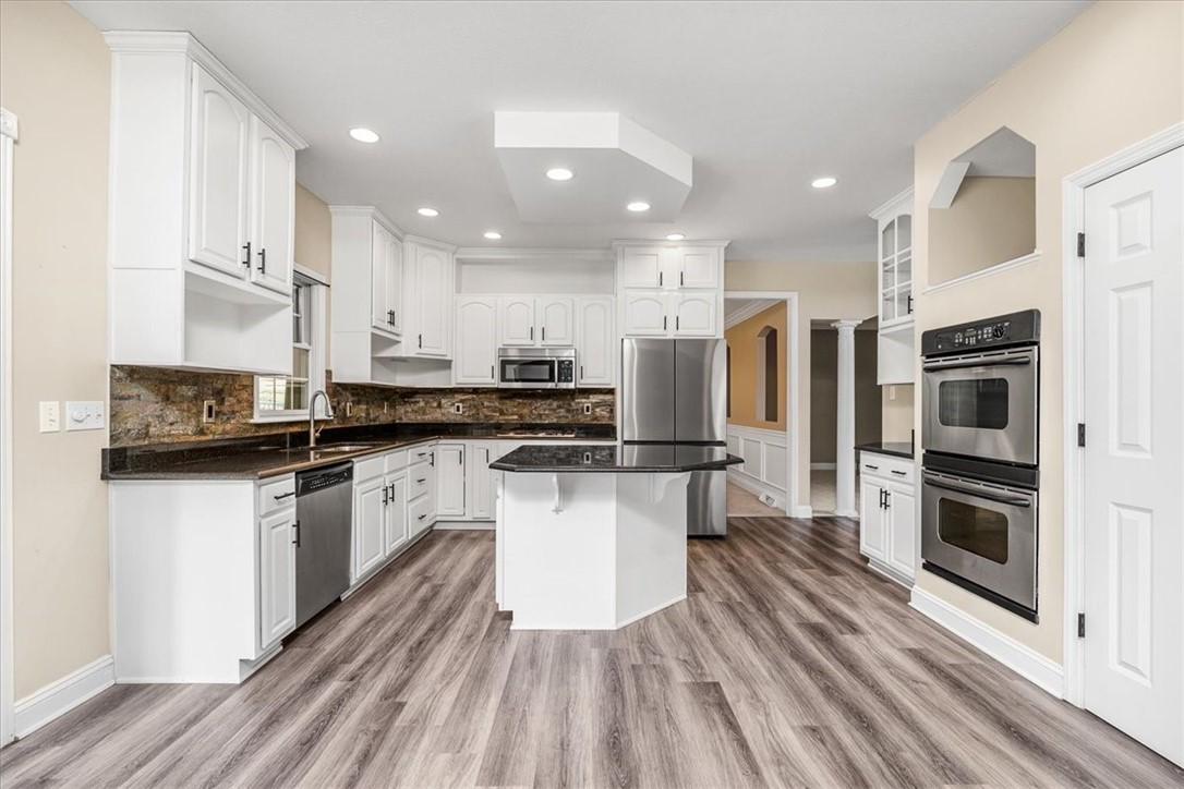 156 Oakview Dr