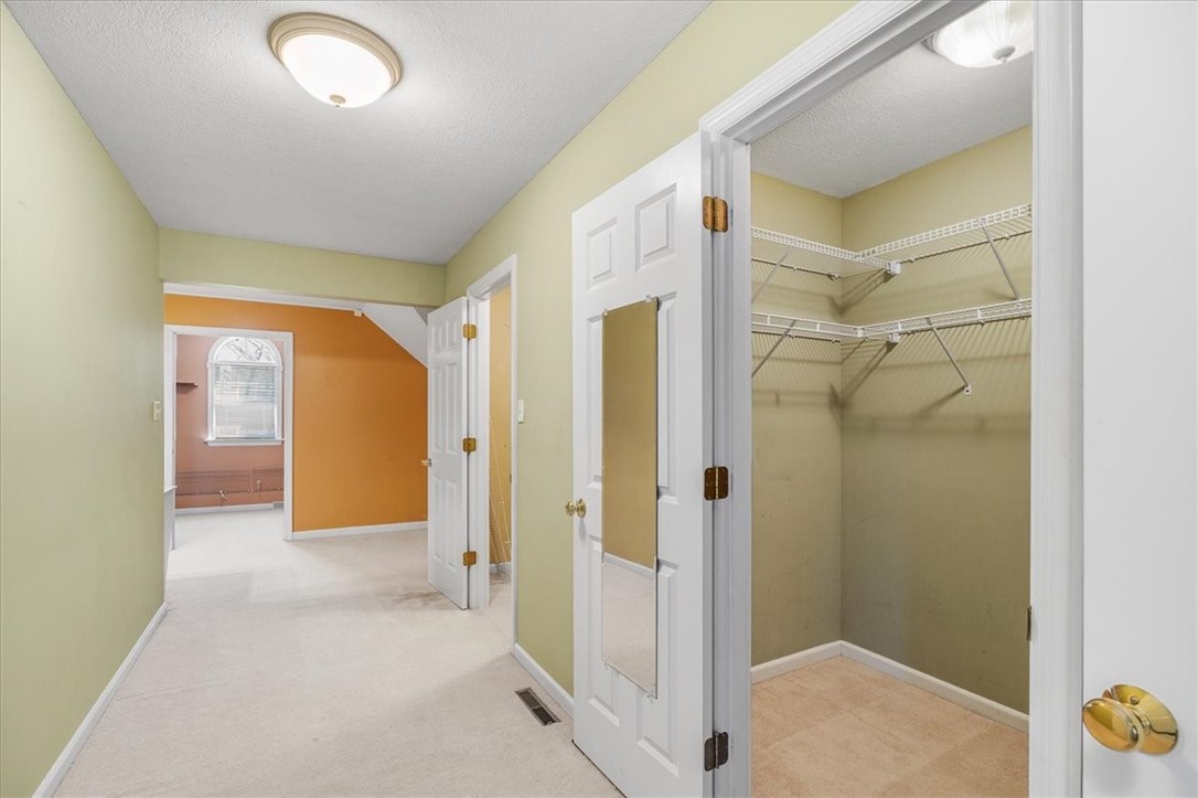 156 Oakview Dr