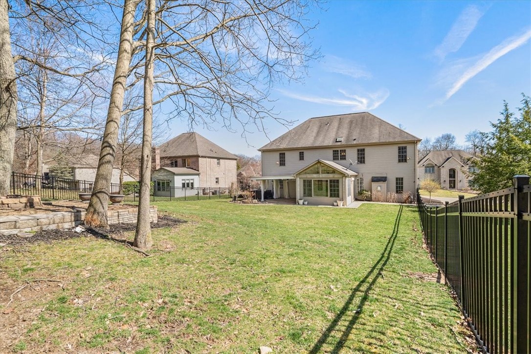 156 Oakview Dr