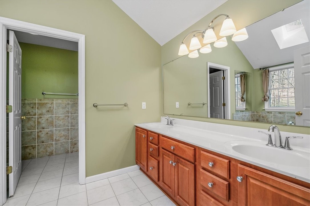 156 Oakview Dr