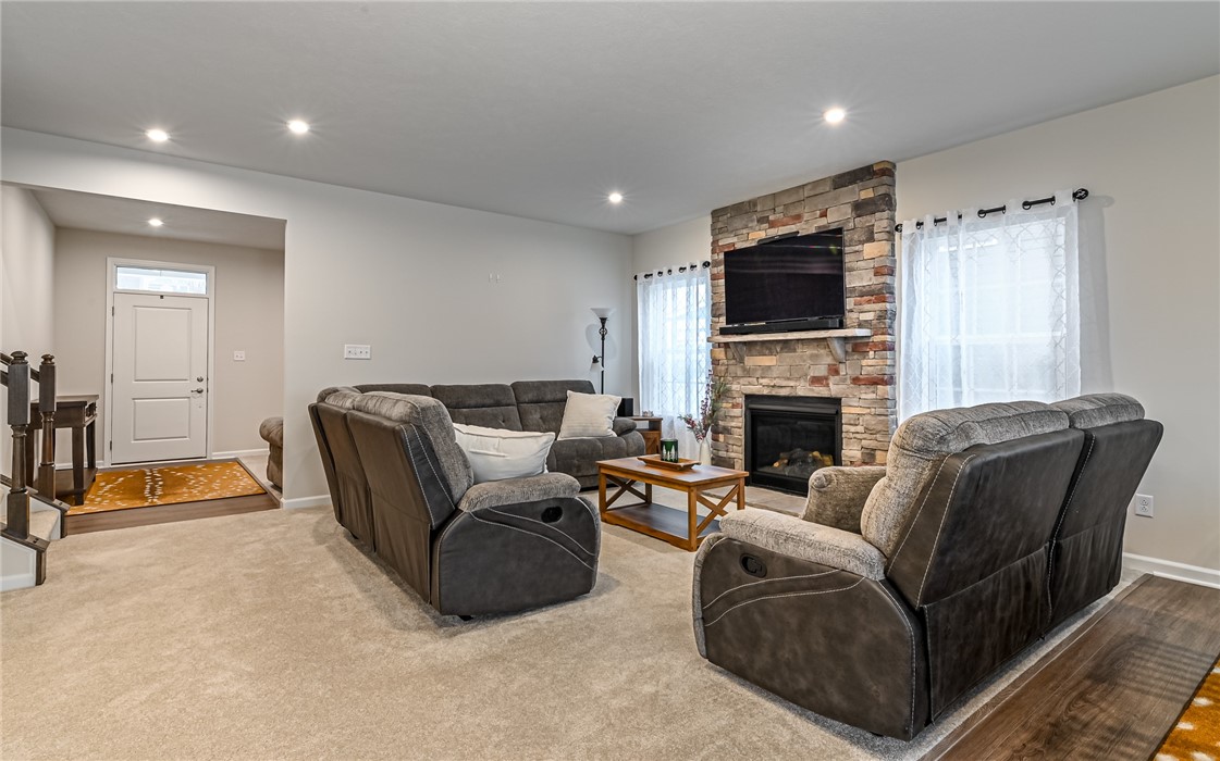 549 Blackrock Blvd