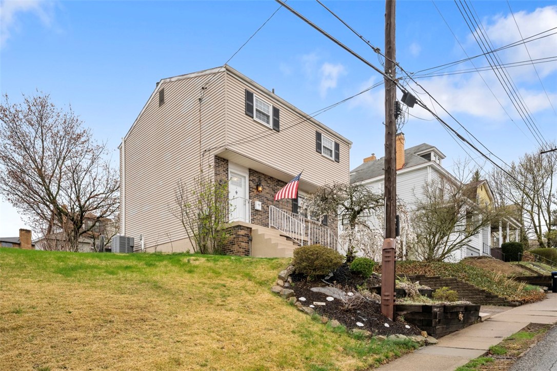 21 Mineola Ave