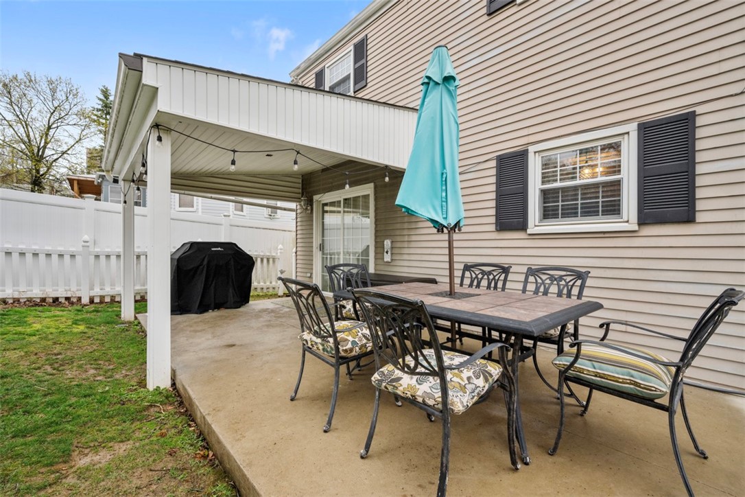 21 Mineola Ave