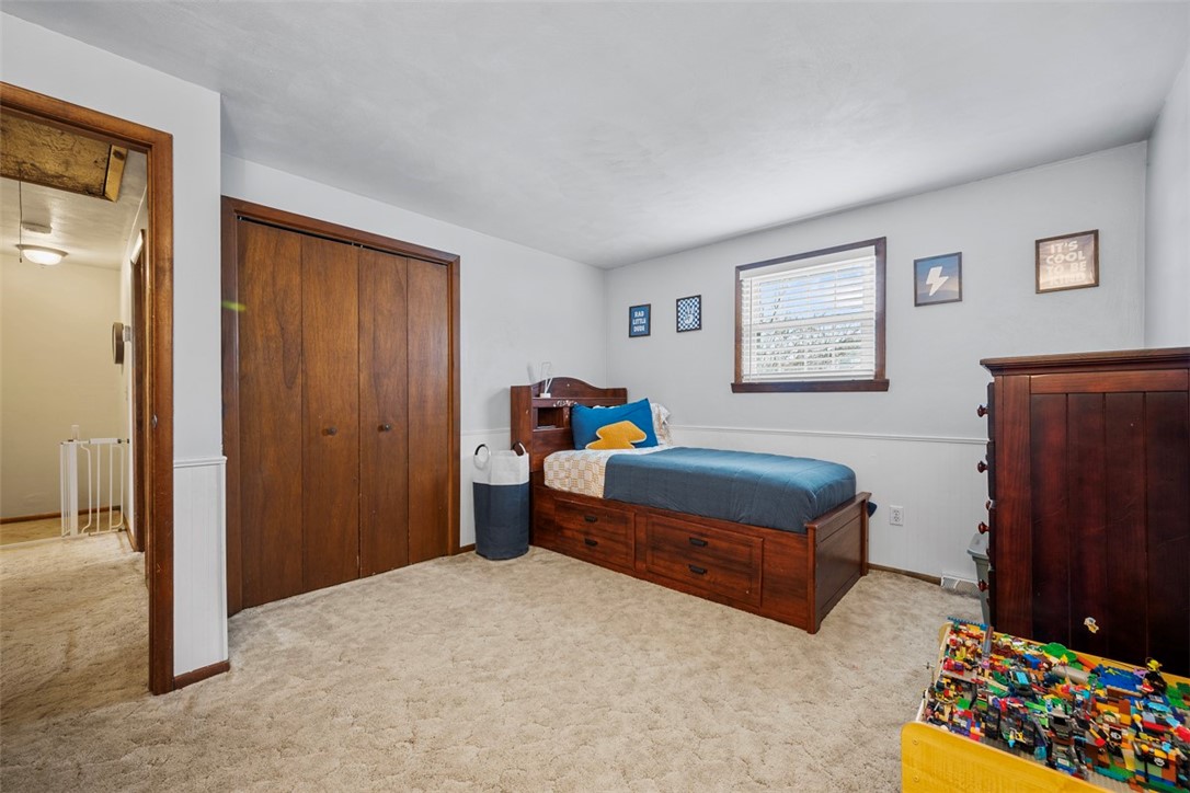 21 Mineola Ave