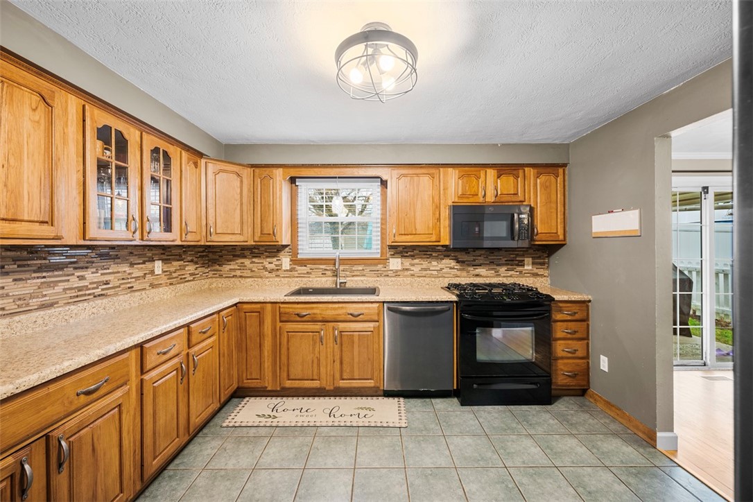 21 Mineola Ave