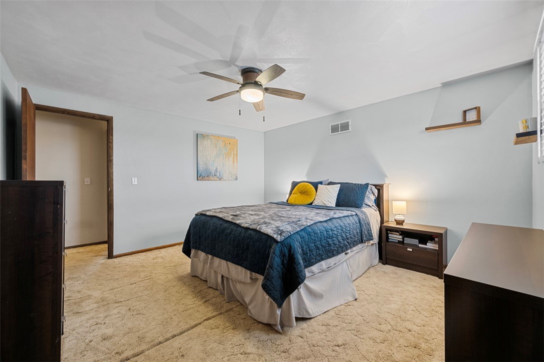 21 Mineola Ave