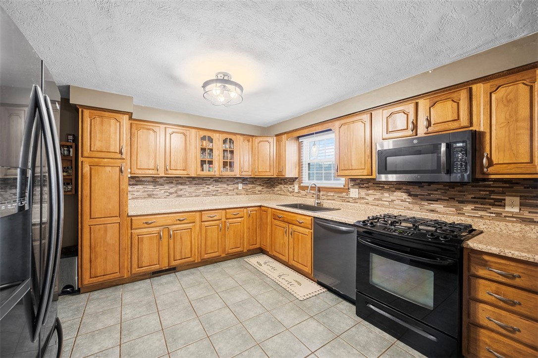 21 Mineola Ave