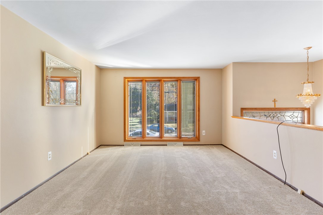 1026 Evergreen