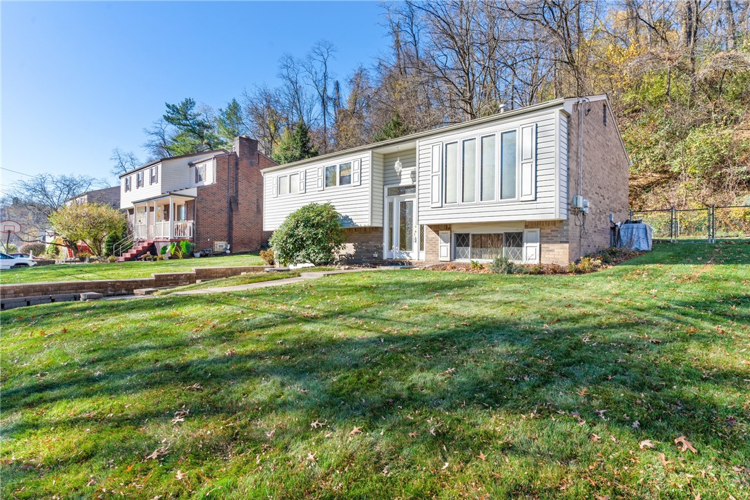 1026 Evergreen