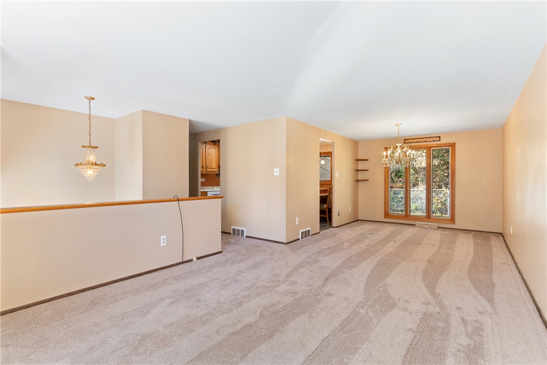 1026 Evergreen