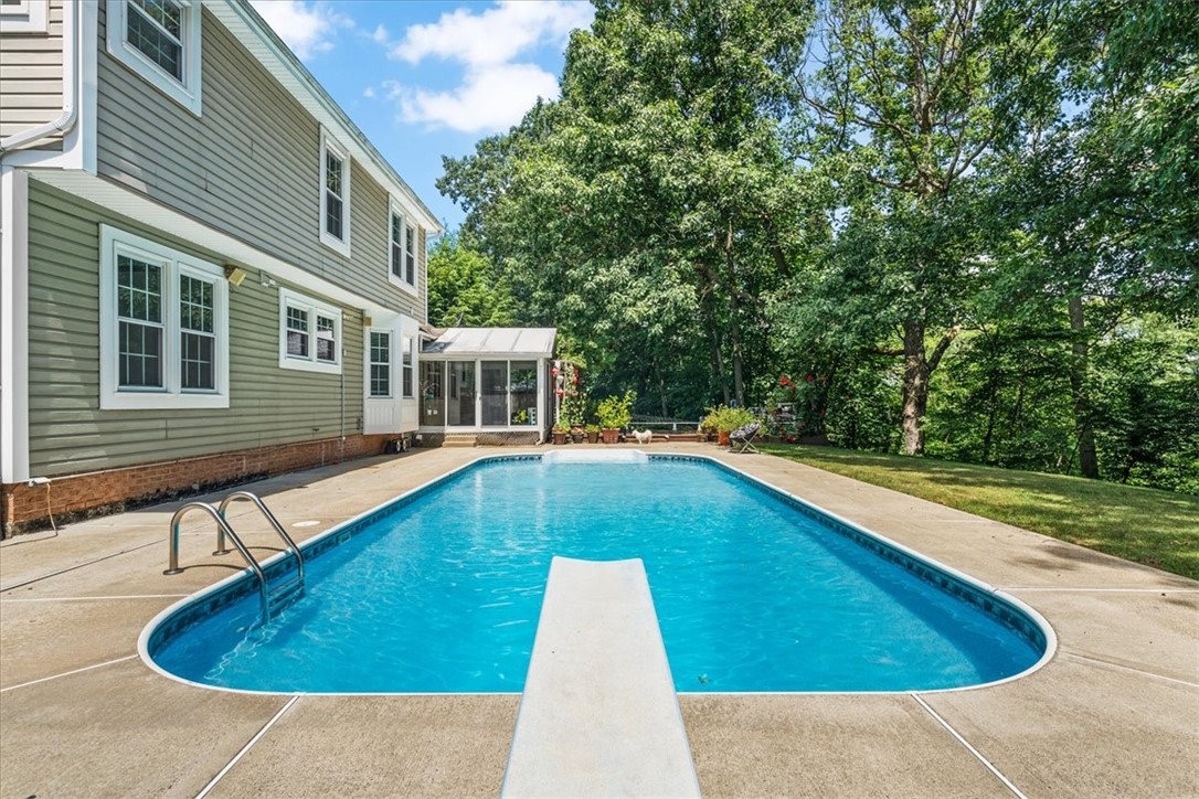318 Haldeman Dr