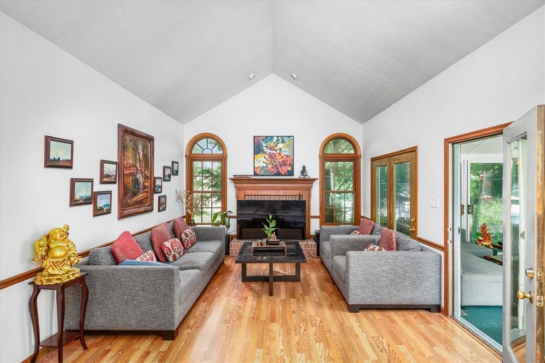 318 Haldeman Dr