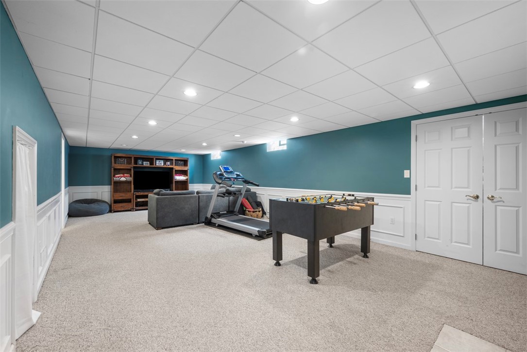 391 MANOR