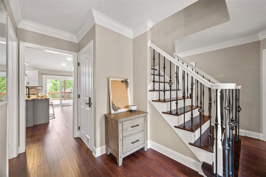 391 MANOR