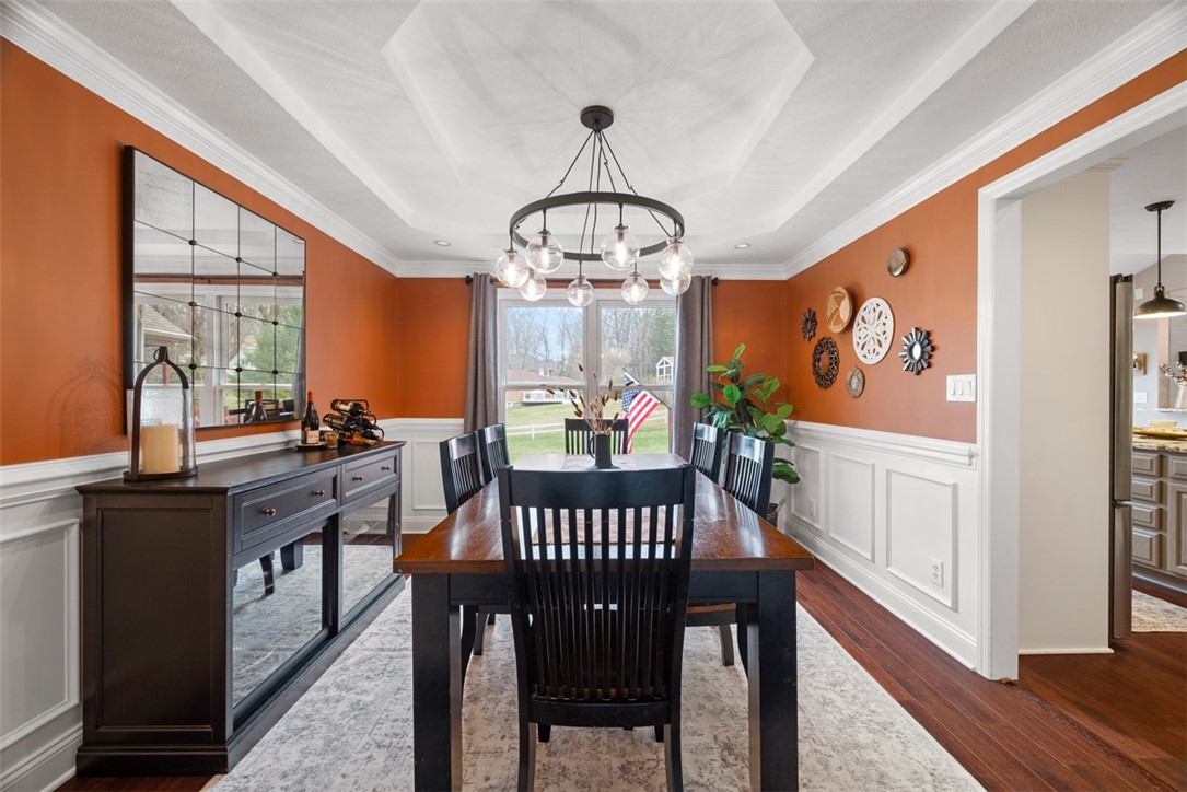 391 MANOR