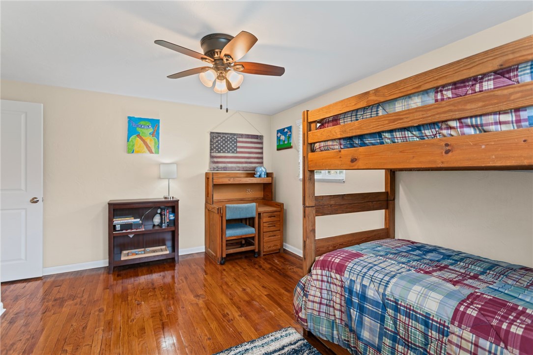 637 Ravencrest Rd