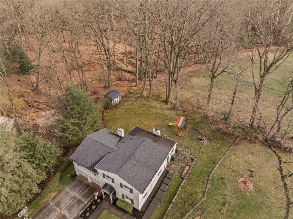 637 Ravencrest Rd