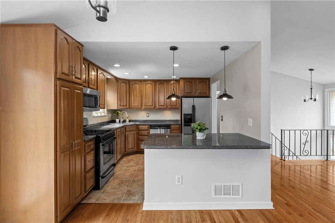137 Loire Valley Dr