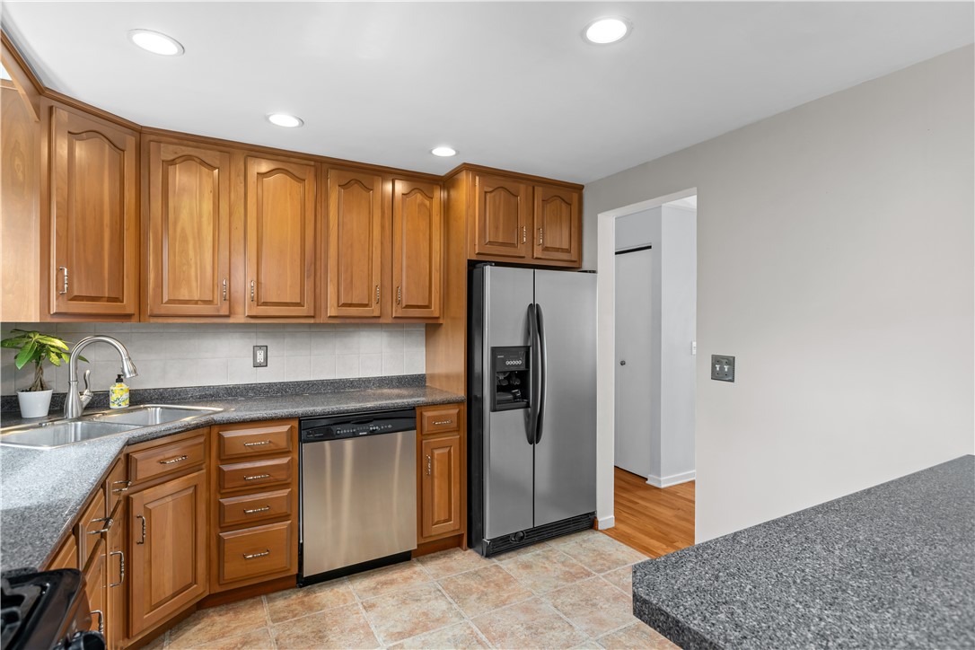 137 Loire Valley Dr
