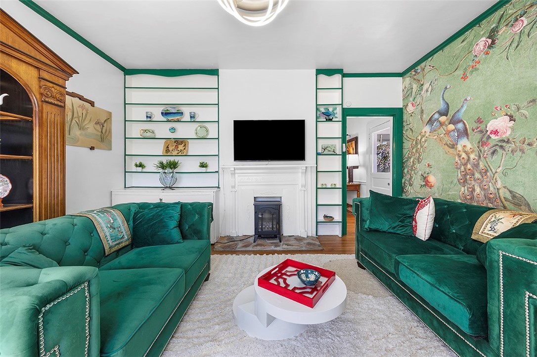 1556 W Ingomar Road