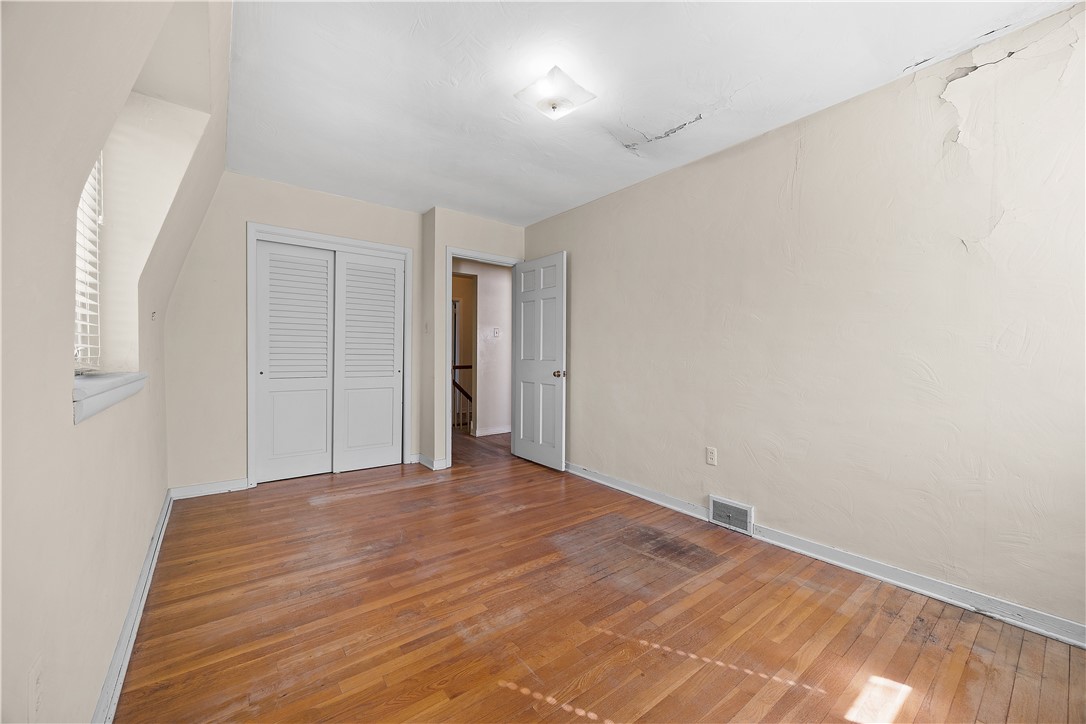 649 Wexford Bayne Road