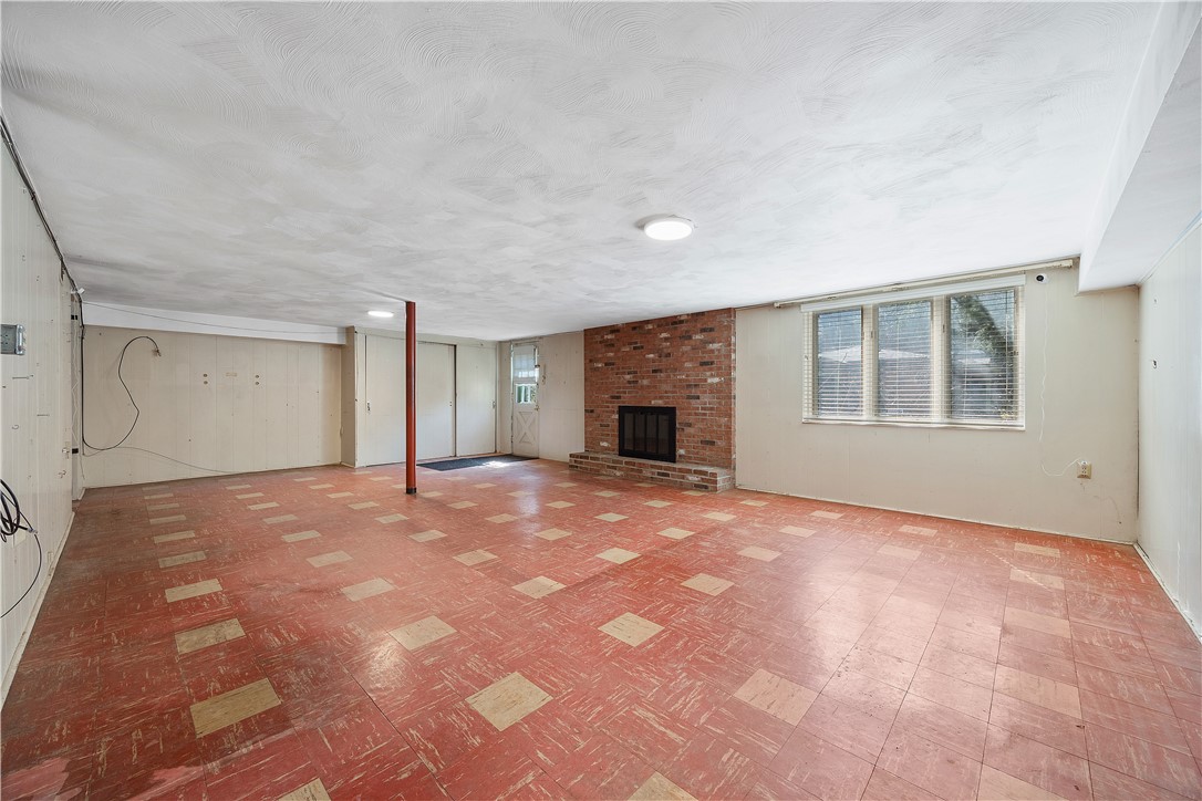 649 Wexford Bayne Road